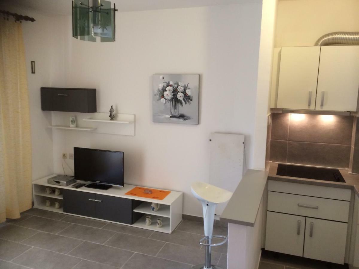 Apartments Toni-マリンスカ エクステリア 写真